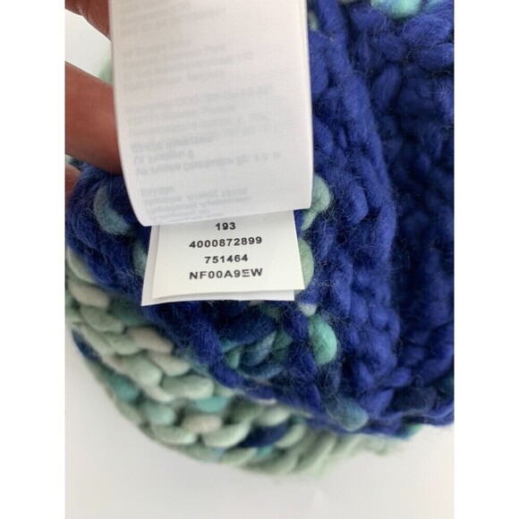 North Face Nanny Knit Beanie Blue Striped Chunky Pom Pom NF00A9EW Adult One Size - Picture 5 of 11